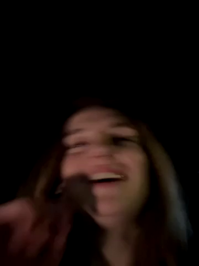 -AngelAri-