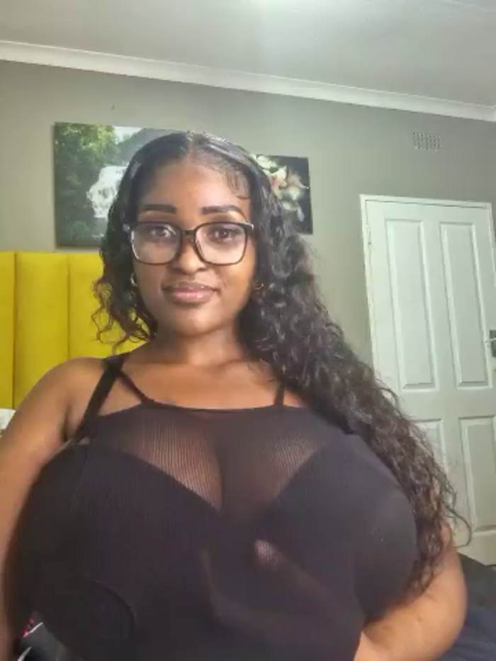 Bustygoddess32