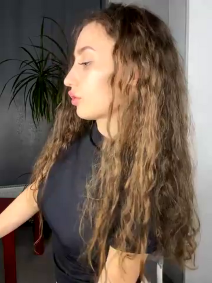 Polli_Kiss