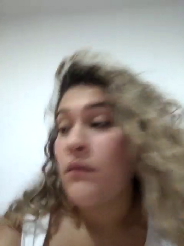 Sara_smiiith211