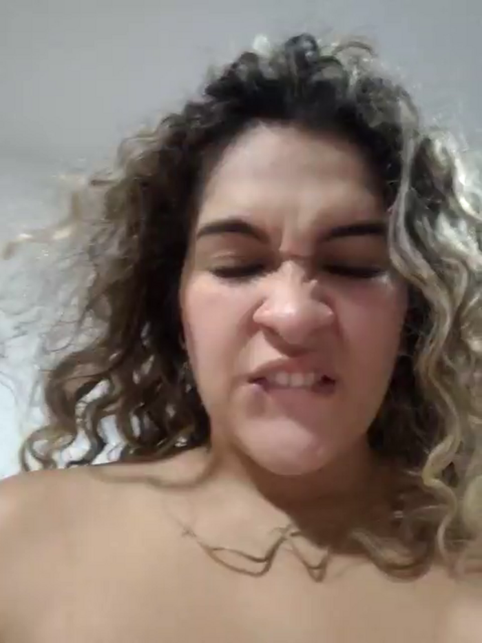 Sara_smiiith211