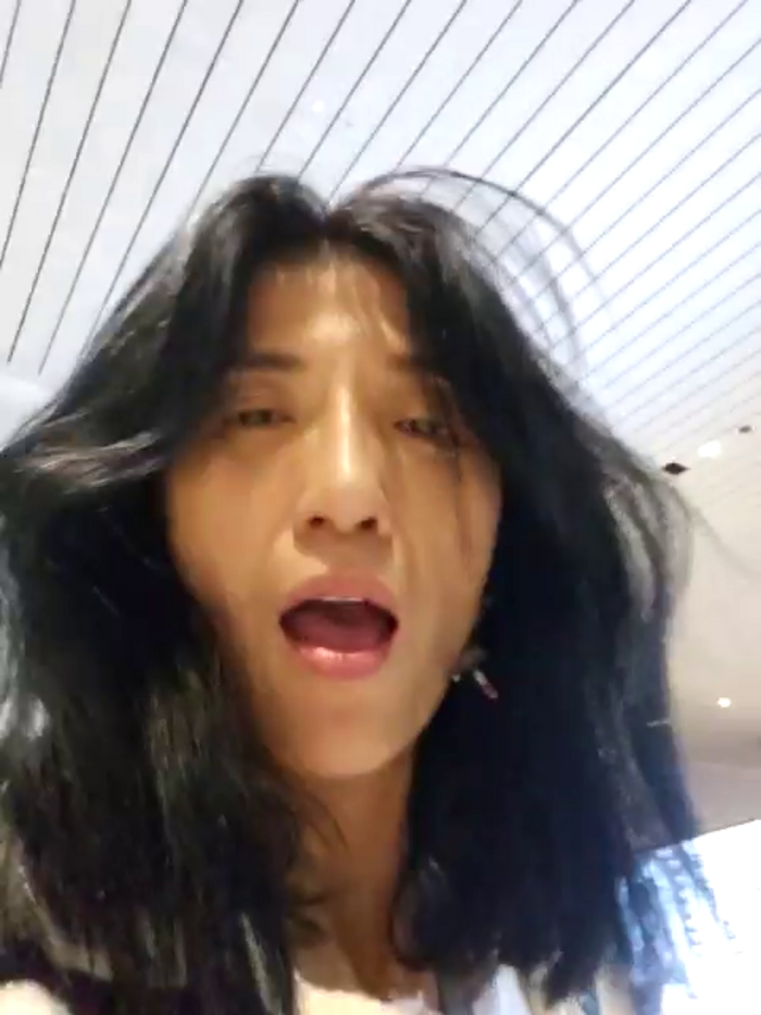 Skinnychinamilf