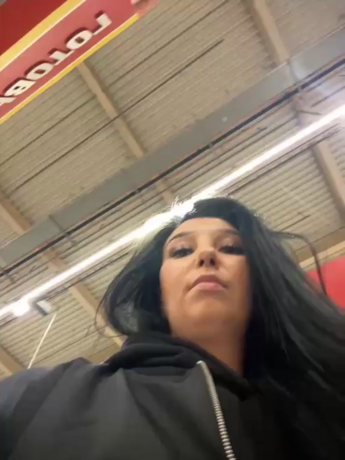 Tisha_Busty