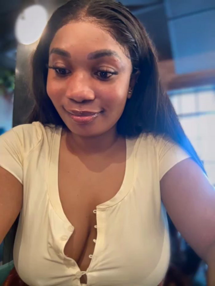 __Nessa__