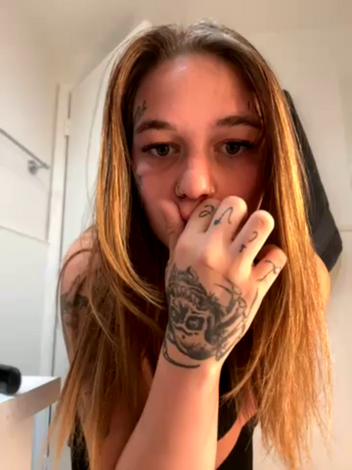 chloetease