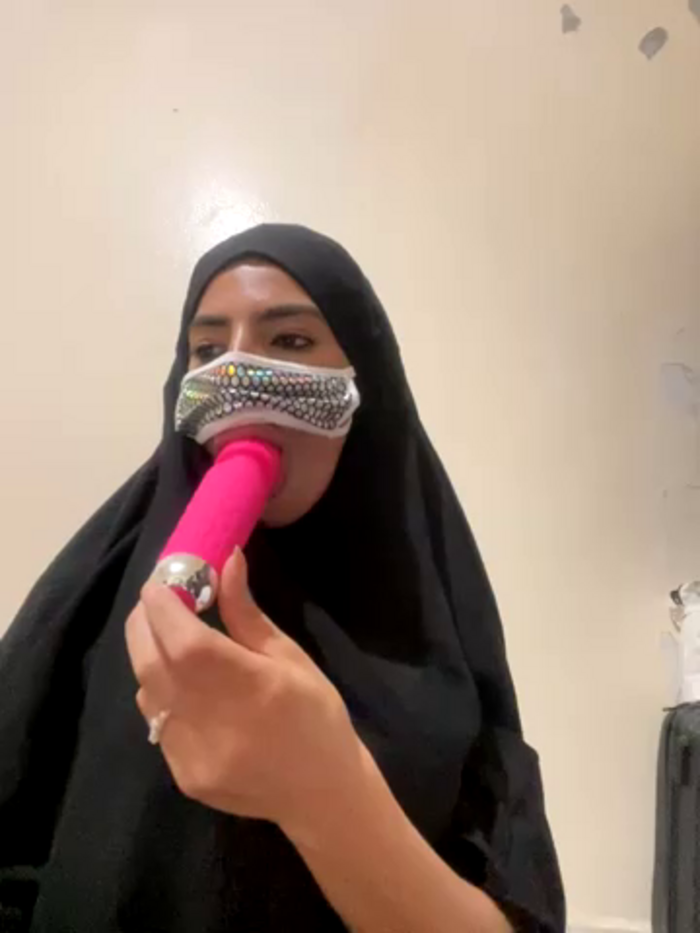Hijabi_HotGirls
