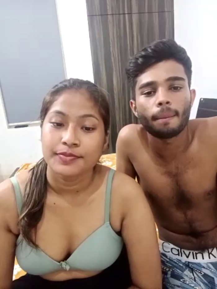 smiley_couple