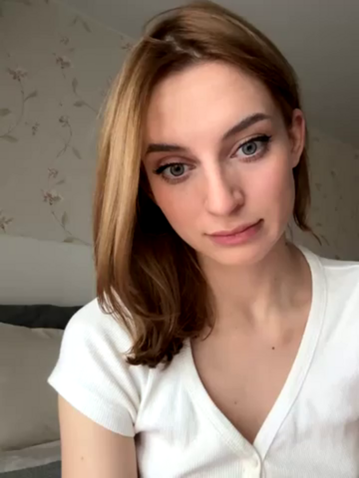 -AngelAri-