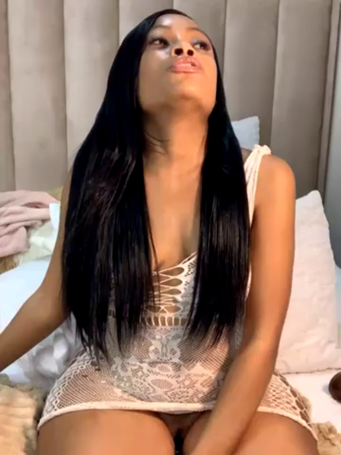 SexyDee025