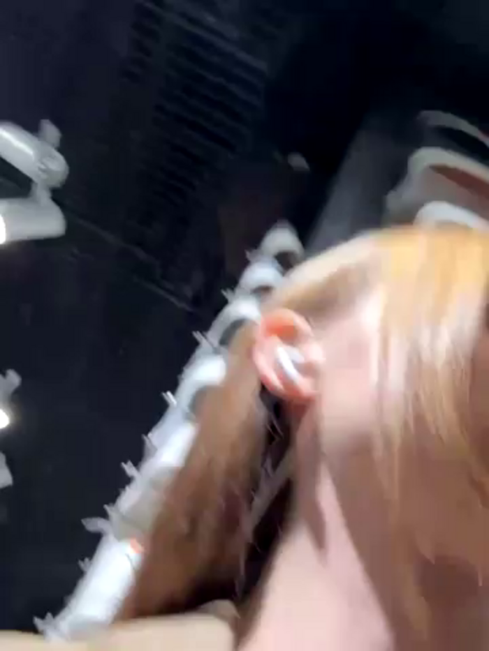 -AngelAri-
