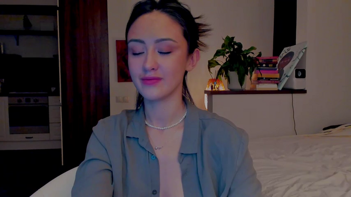 Alexa_Girl1
