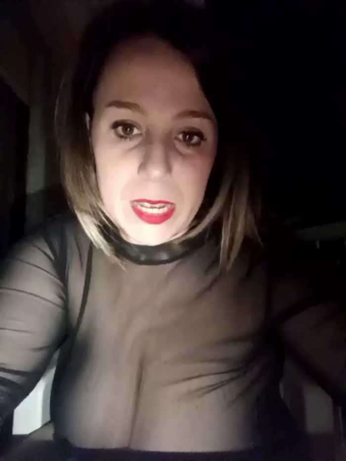 Emma96_hot