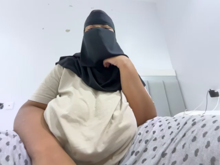 Submissive_Arab