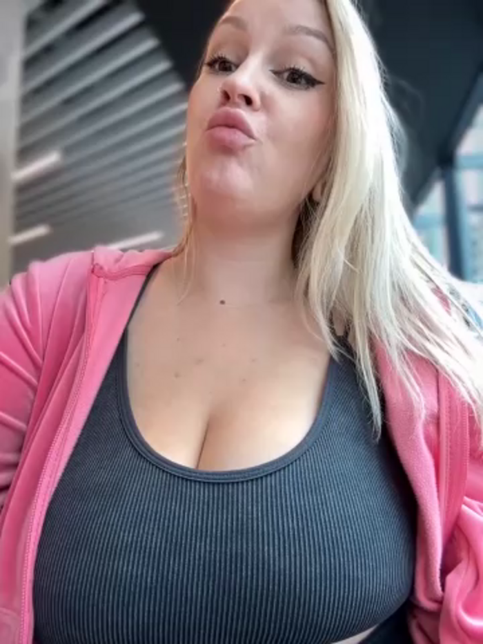 Teya_moon_