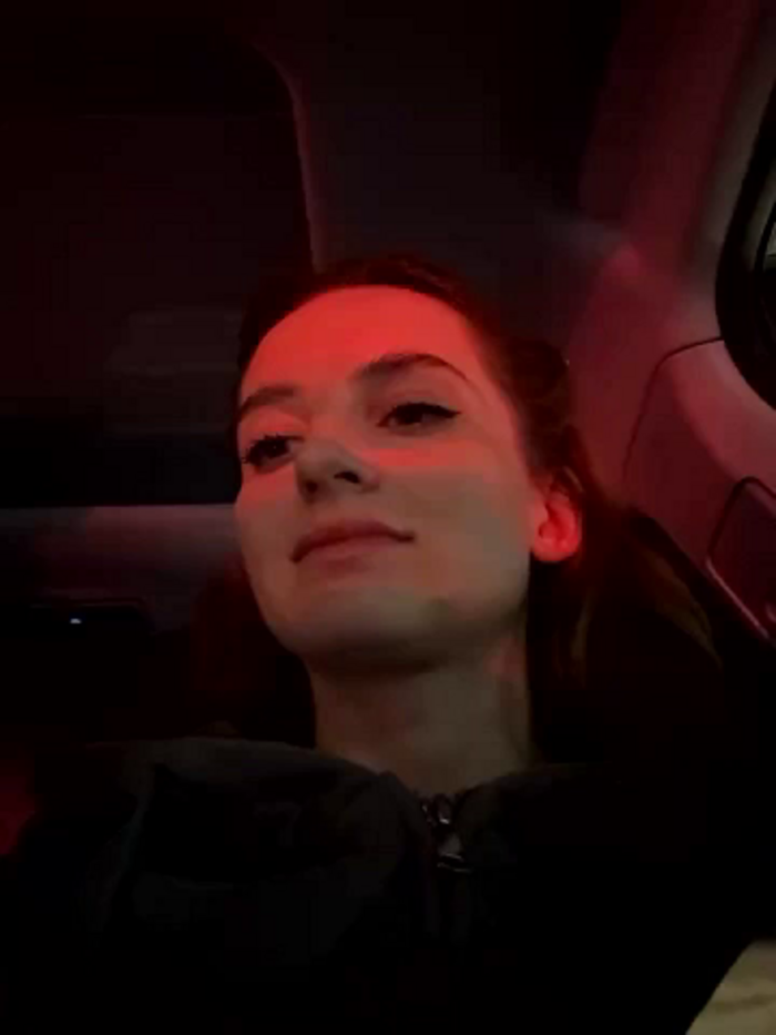 -AngelAri-