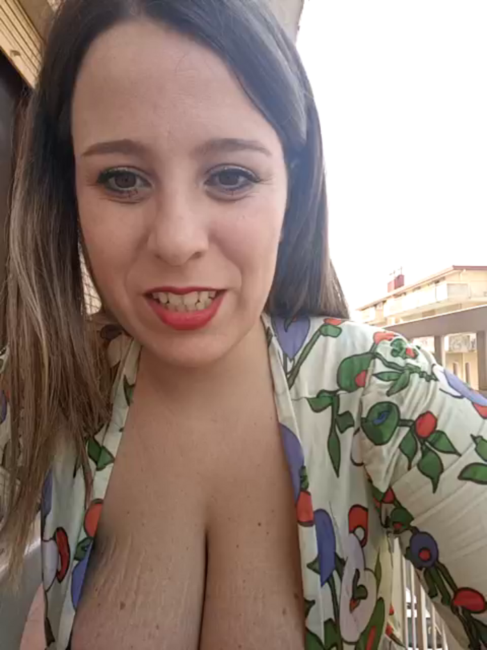 Emma96_hot