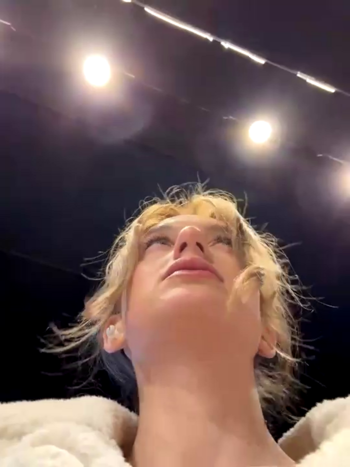 -AngelAri-