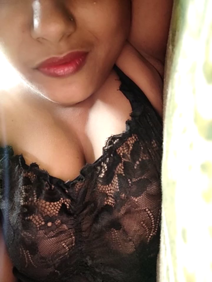 sexyindi_couple