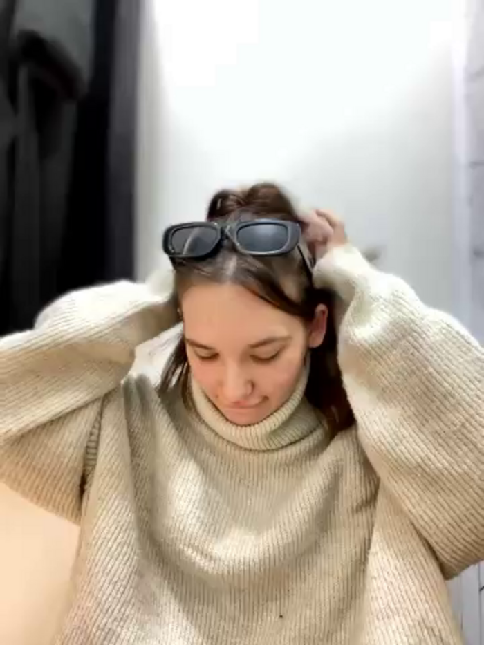Holly_Molii