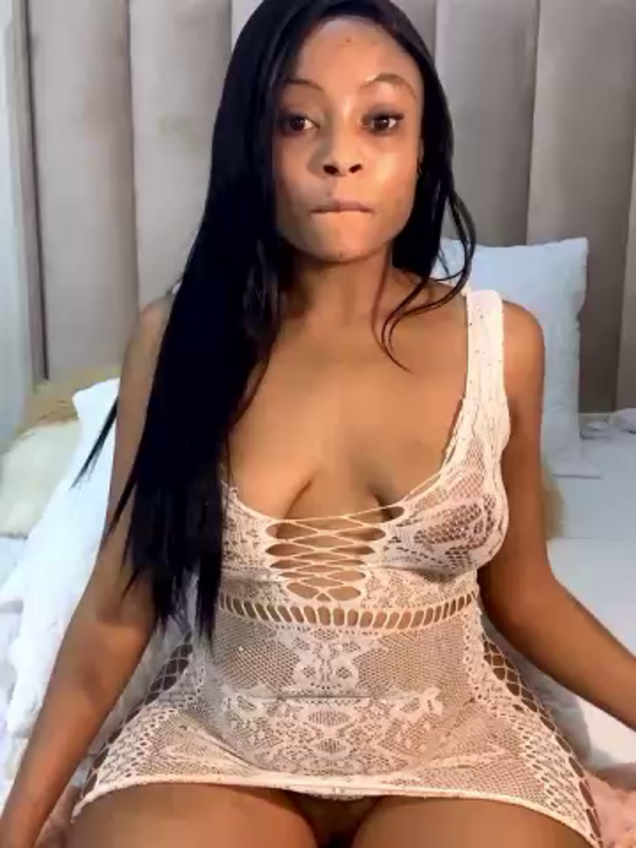 SexyDee025
