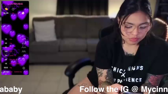 miacanela_xo