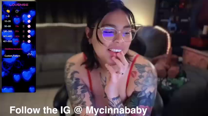 miacanela_xo