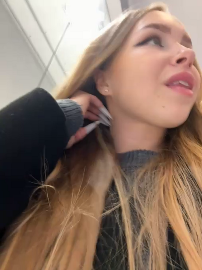 mur_girl