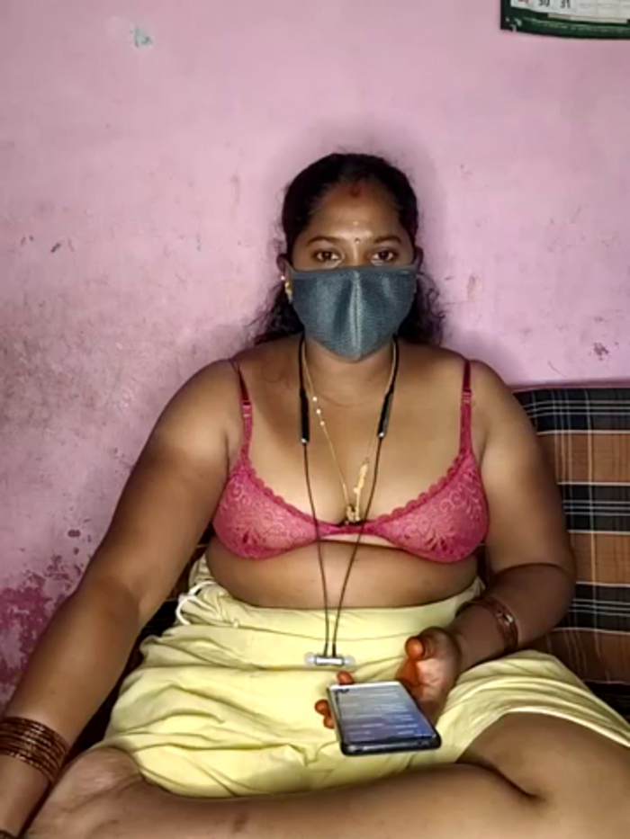 tamilvillagecouple1