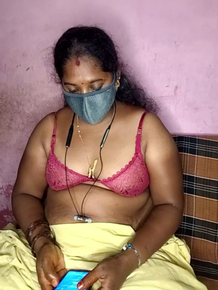 tamilvillagecouple1