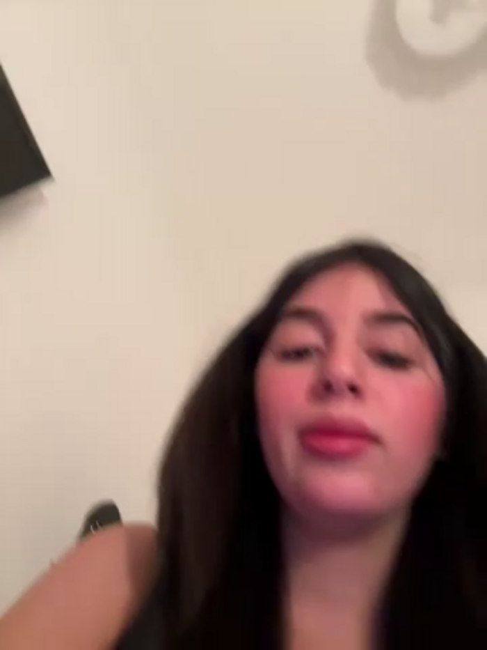 Hot_malak