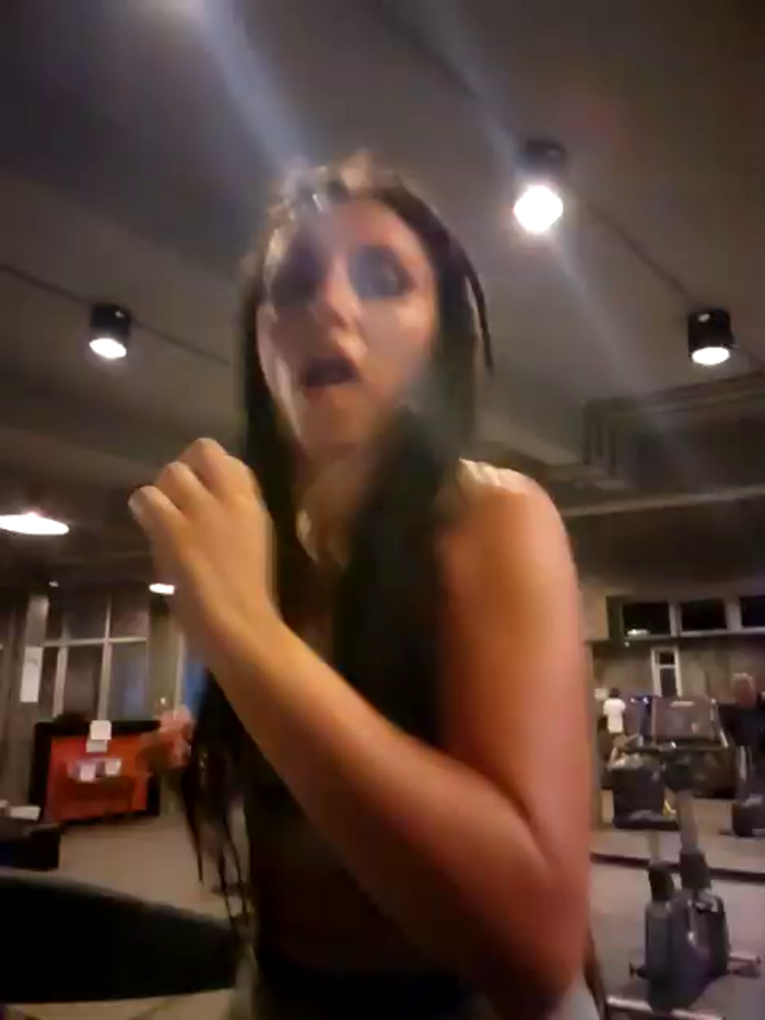 Izabella_Bella