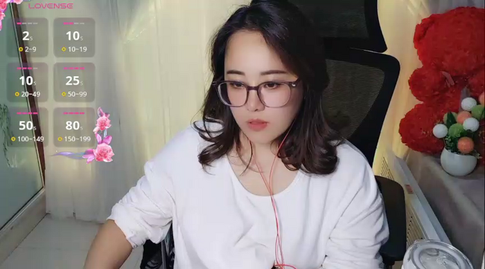 YY-Nicole