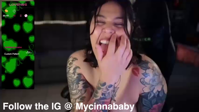 miacanela_xo