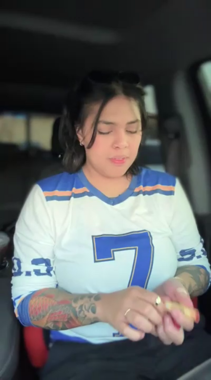 miacanela_xo