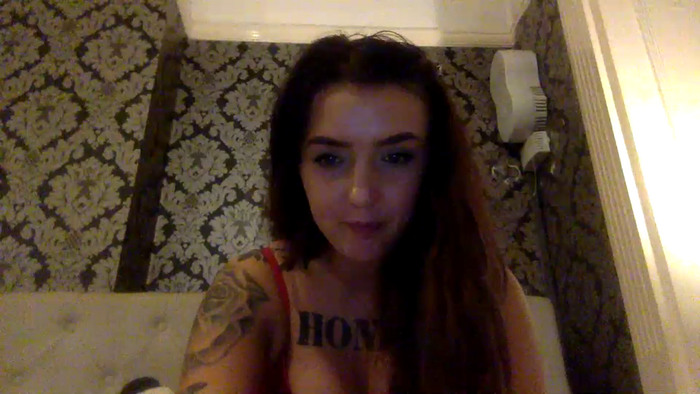 LucyLuxee19