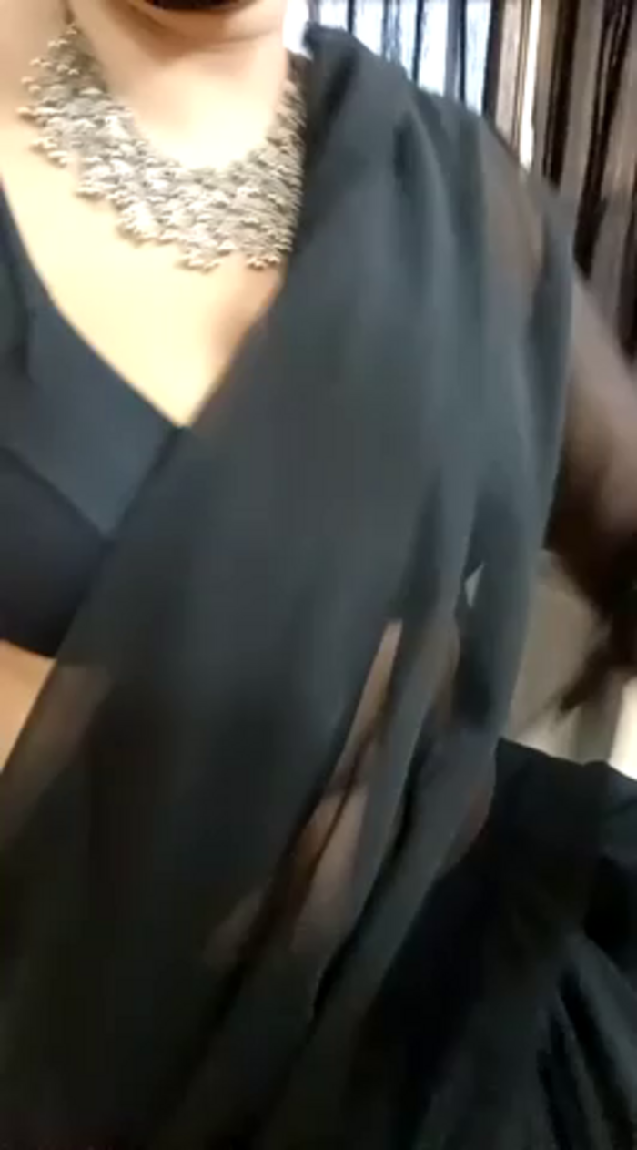kaamuk_shweta