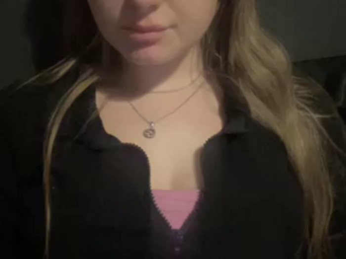 KaraLeee