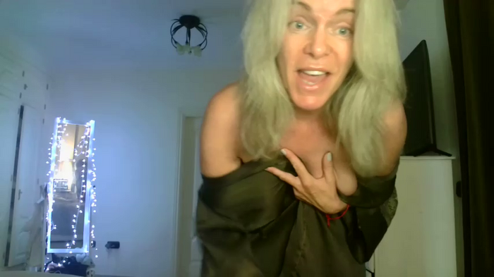 LadyMissBigLips