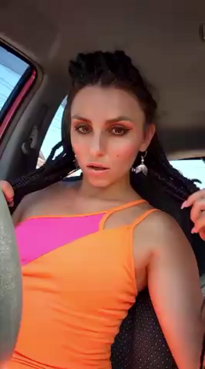 Izabella_Bella