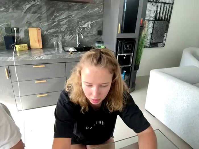 Nura_n_Sarah