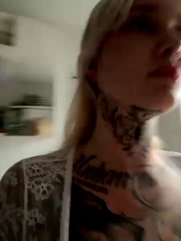 Stella-Kink