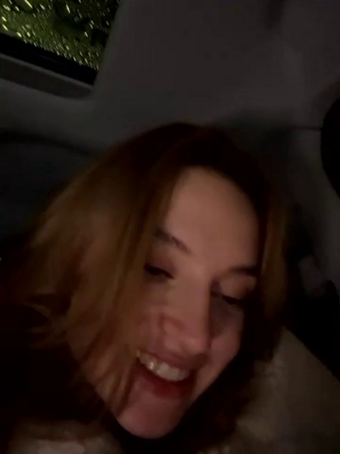 -AngelAri-