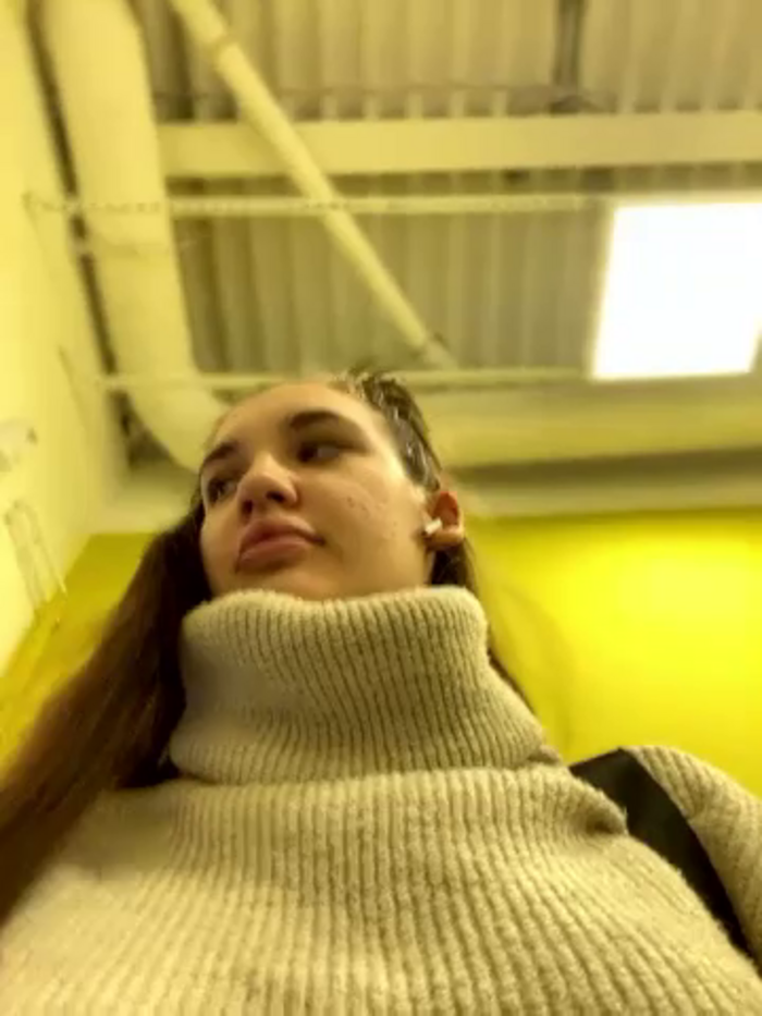 Holly_Molii