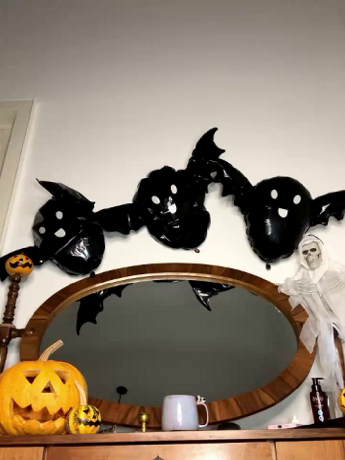 NickiLike
