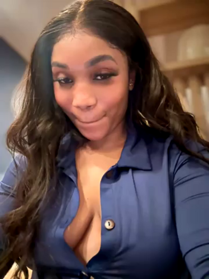 __Nessa__