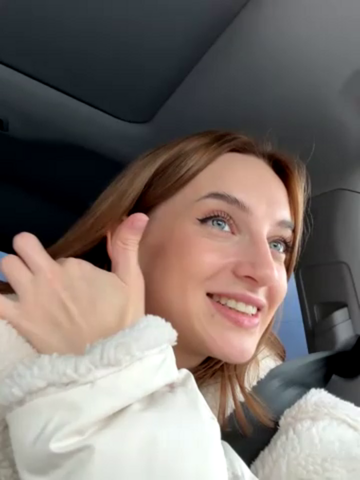 -AngelAri-