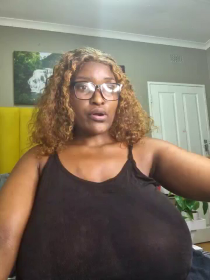 Bustygoddess32