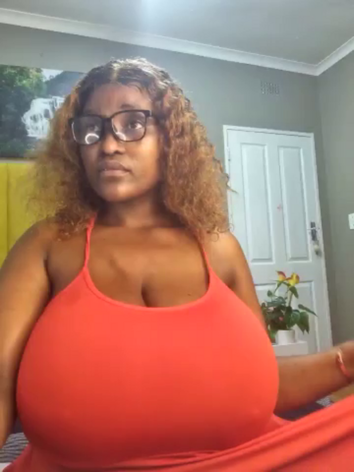 Bustygoddess32