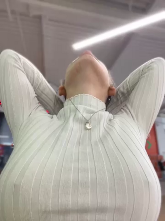 Holly_Molii
