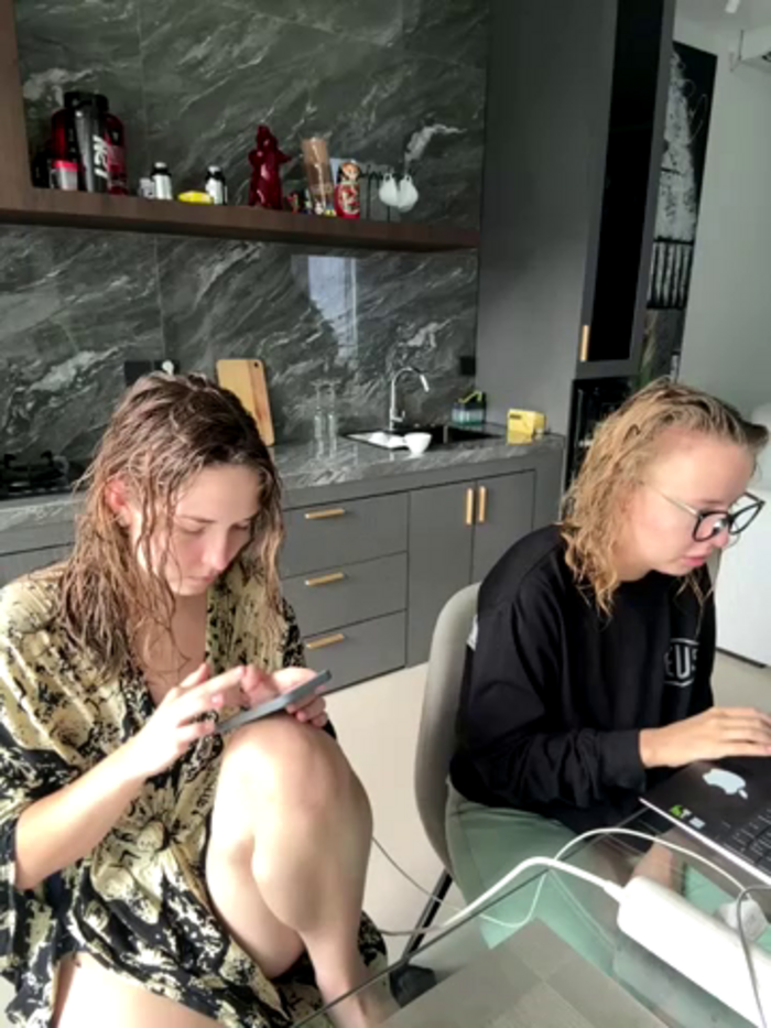 Nura_n_Sarah